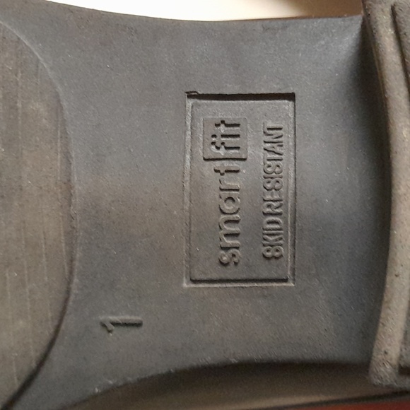 Smartfit dress shoes, size 1, black - Picture 3 of 3